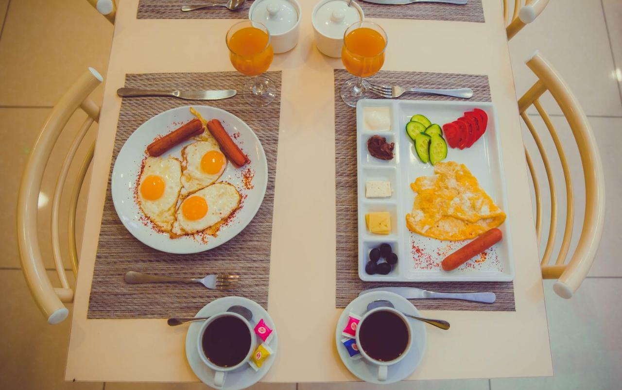 Eleon Hotel บากู ภายนอก รูปภาพ